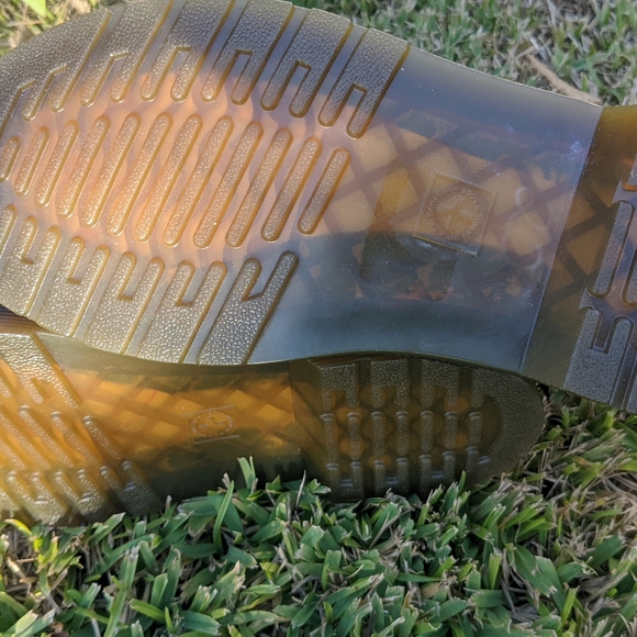 Dr. Martens, Size 5 - Picture 2 of 4